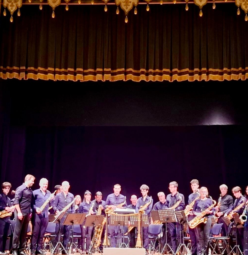 Steffani Saxophone Ensemble & percussions